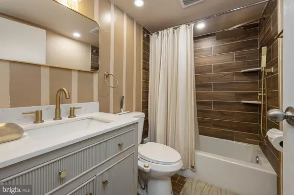 Downingtown, PA 19335,200 CAMPBELL CIR #E-13