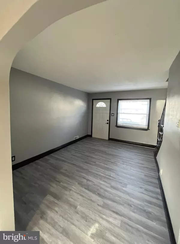 Camden, NJ 08105,419 GARDEN AVE