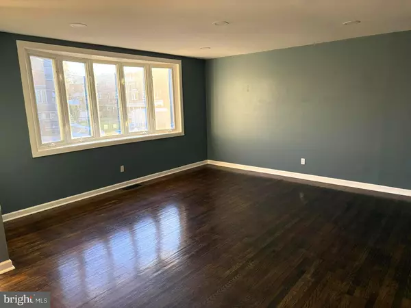 Philadelphia, PA 19154,11804 BASILE RD