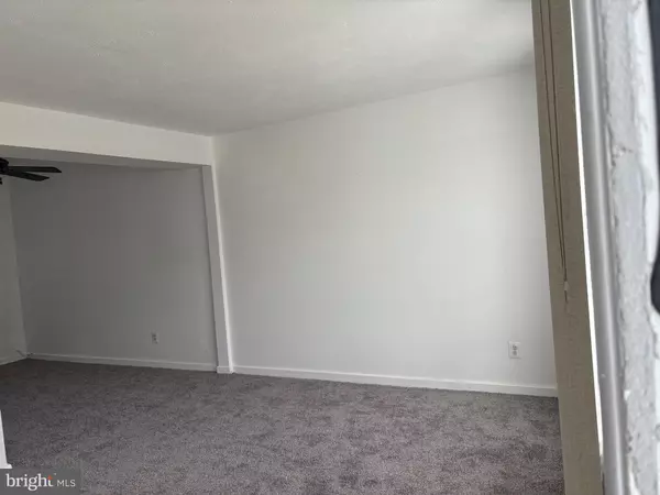 Temple Hills, MD 20748,2733 IVERSON ST #54