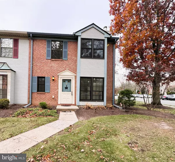 1 LYON LA, Franklin Park, NJ 08823