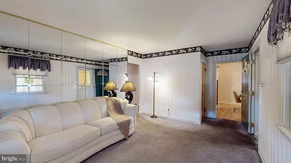 Paulsboro, NJ 08066,219 VANNEMAN BLVD