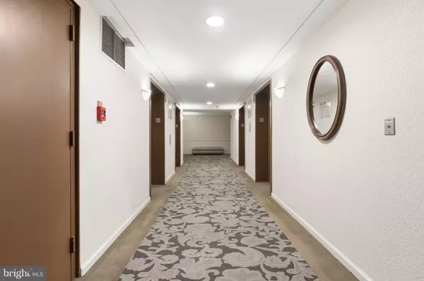 Philadelphia, PA 19102,1420 LOCUST ST #7M