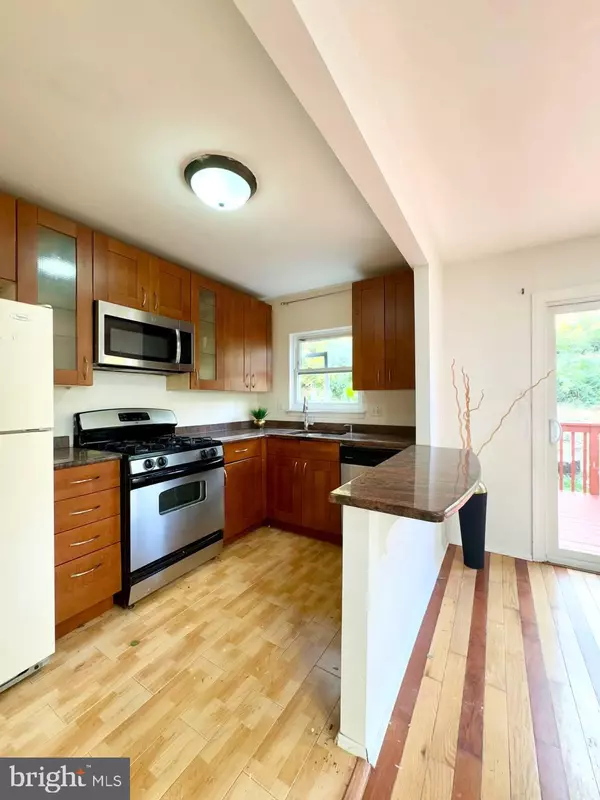 Philadelphia, PA 19115,9310 JAMISON AVE #B