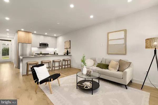 Washington, DC 20007,2647 41ST ST NW #2