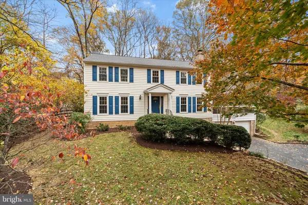 Great Falls, VA 22066,915 WELHAM GREEN RD