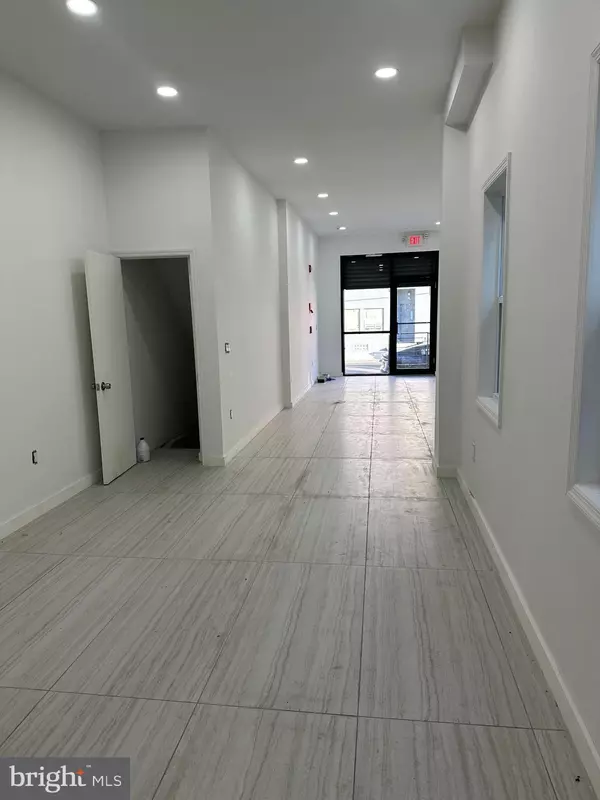 Philadelphia, PA 19140,3914 N 5TH ST