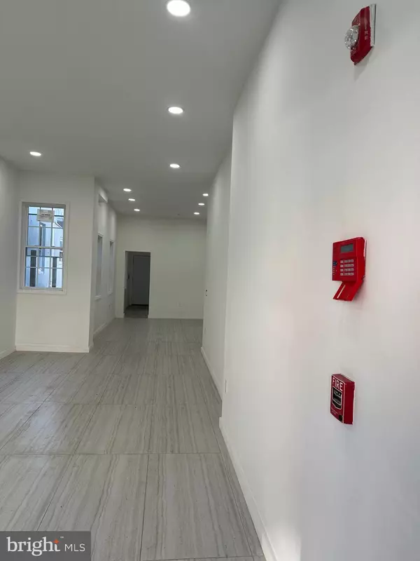 Philadelphia, PA 19140,3914 N 5TH ST