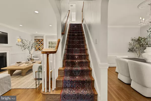 Alexandria, VA 22307,6038 FORT HUNT RD