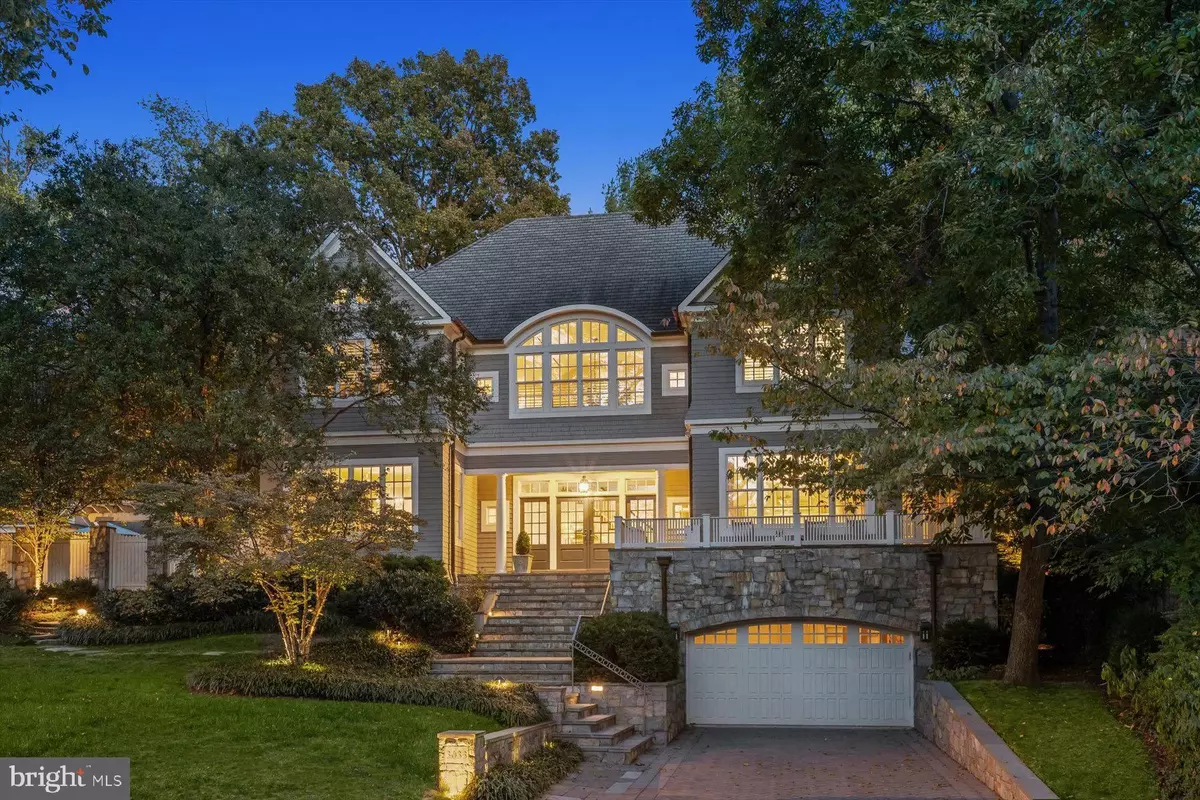 Washington, DC 20016,3033 UNIVERSITY TER NW