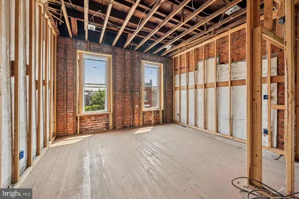 Philadelphia, PA 19121,1842 N 24TH ST