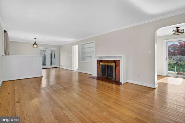 Silver Spring, MD 20904,7 SHAW AVE