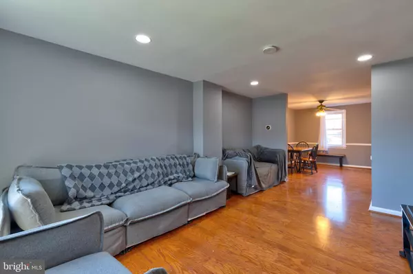 Baltimore, MD 21222,7817 SAINT FABIAN LN