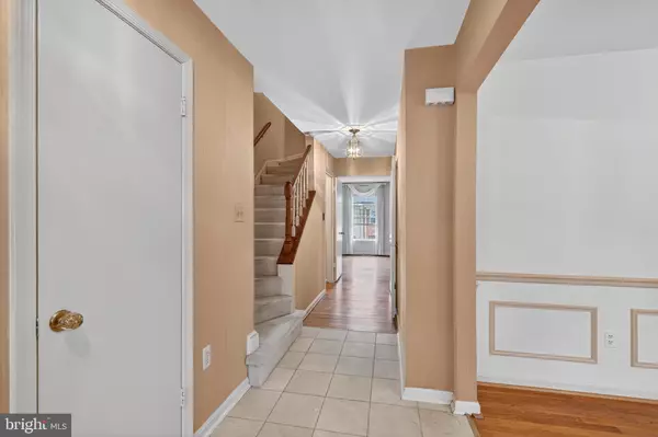 Mclean, VA 22102,7416 HALLCREST