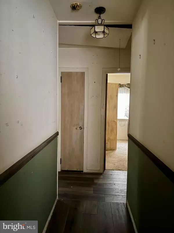 Absecon, NJ 08201,310 PINE ST