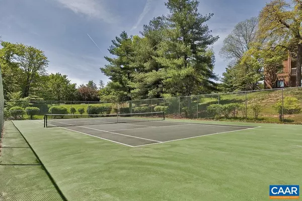 Charlottesville, VA 22901,122 TURTLE CREEK RD #2