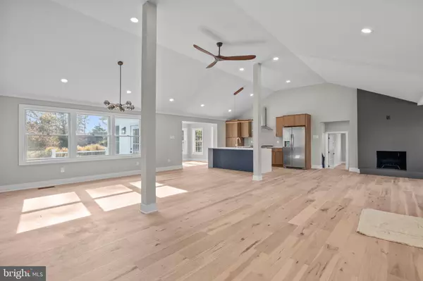 Newtown, PA 18940,271 STOOPVILLE RD