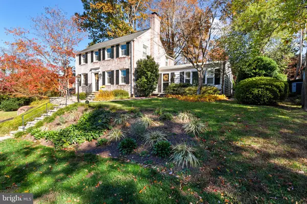 Bethesda, MD 20816,5907 WOODACRES DR