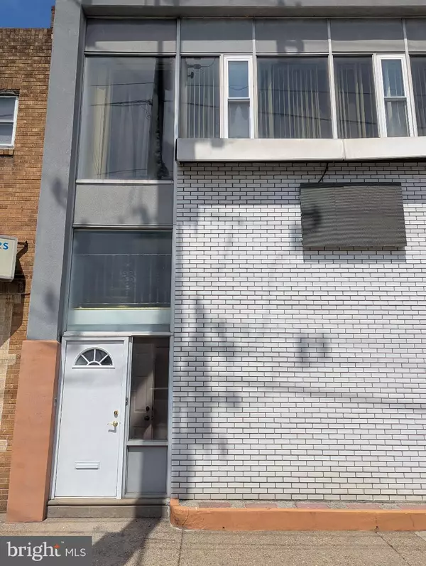 Philadelphia, PA 19135,7158 TORRESDALE AVE