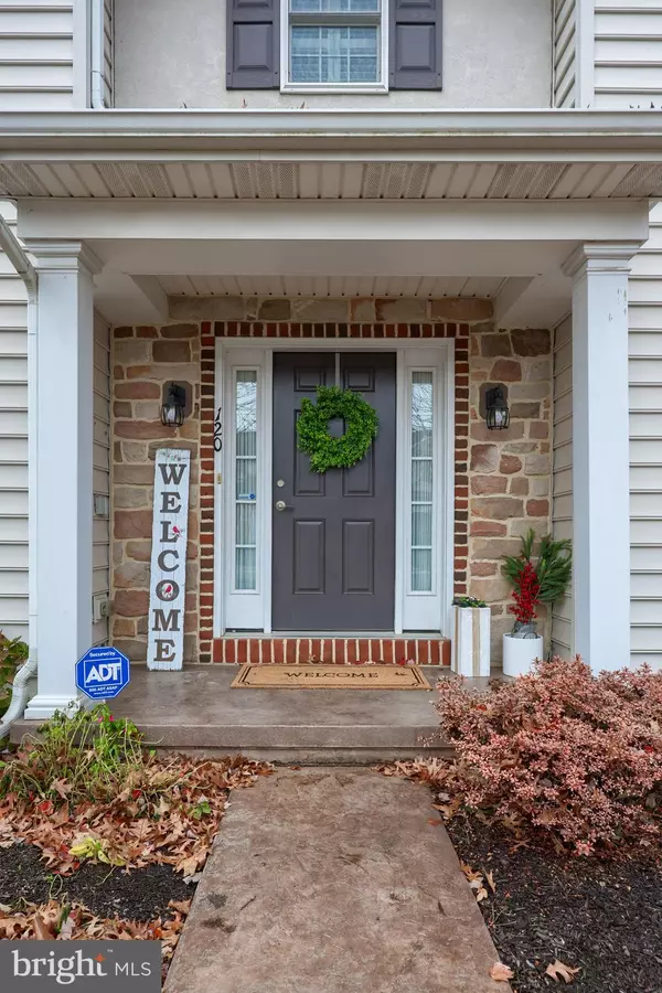 Lititz, PA 17543,120 BANEBERRY LN