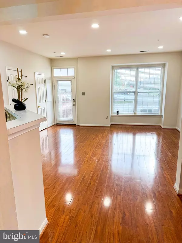 Frederick, MD 21703,5211 DUKE CT