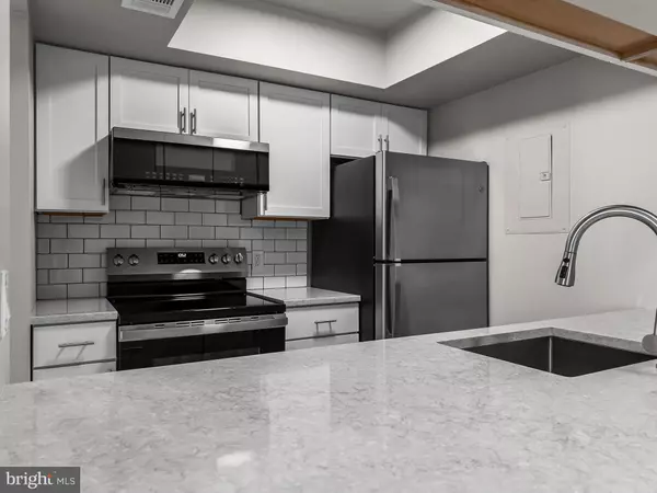 Gaithersburg, MD 20879,18304 STREAMSIDE DR #301