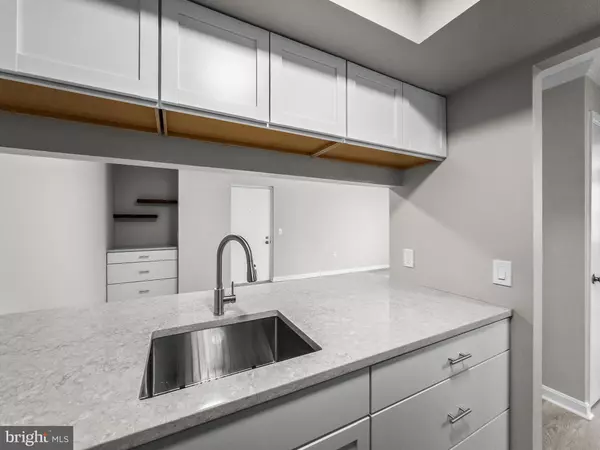 Gaithersburg, MD 20879,18304 STREAMSIDE DR #301