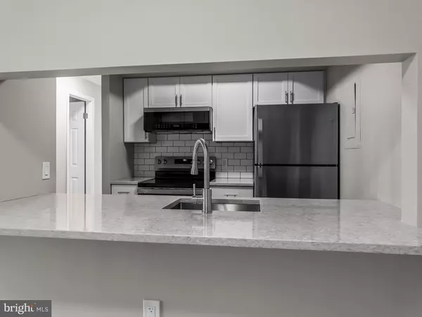 Gaithersburg, MD 20879,18304 STREAMSIDE DR #301