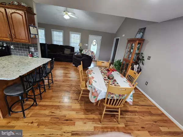 Hedgesville, WV 25427,117 DEFENSE CT