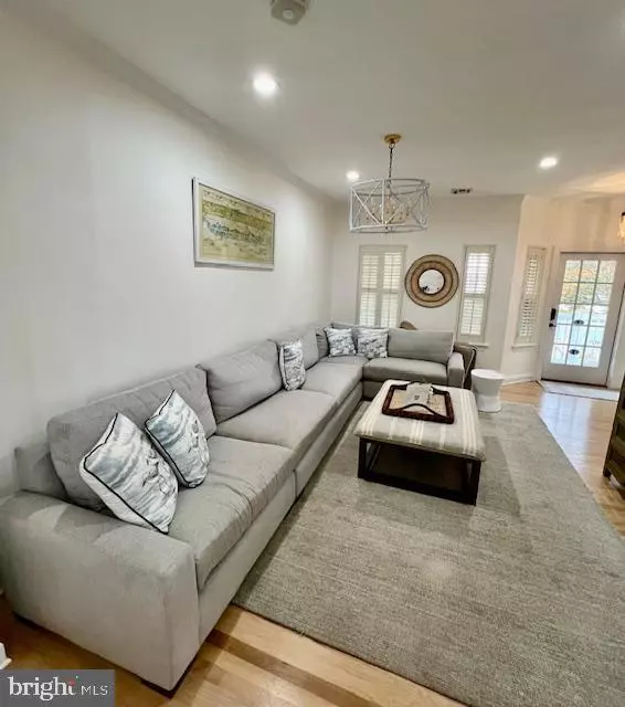 Beach Haven, NJ 08008,315 CENTRE STREET