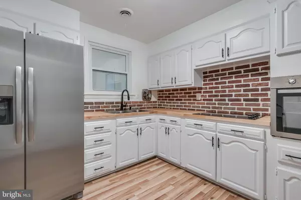 Oxon Hill, MD 20745,5207 WHEELER RD