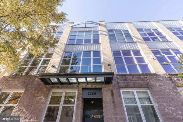 Washington, DC 20009,2380 CHAMPLAIN ST NW #15 NOW 305 PENTHOUSE