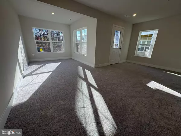 Glen Burnie, MD 21060,6828 WINTERHILL LN