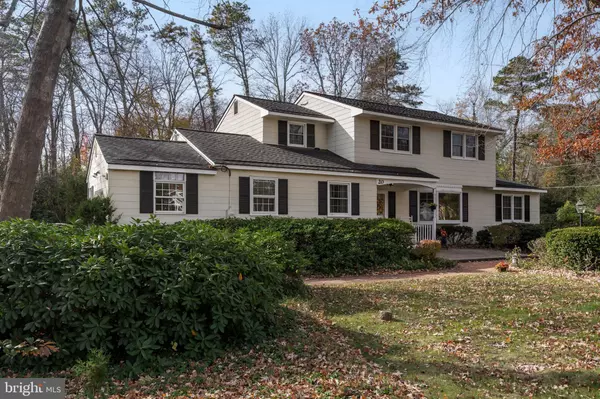 Medford, NJ 08055,20 ELM DR