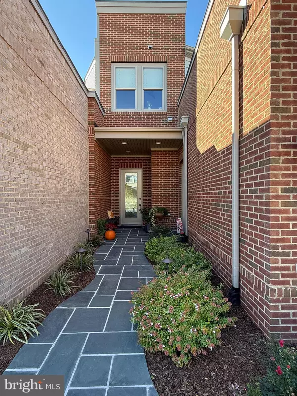 Ashburn, VA 20148,42789 MACBETH TER