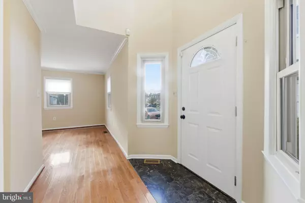 Fairfax, VA 22031,3033 WHITE BIRCH CT