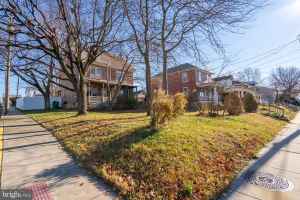 Pennsburg, PA 18073,202 DOTTS ST