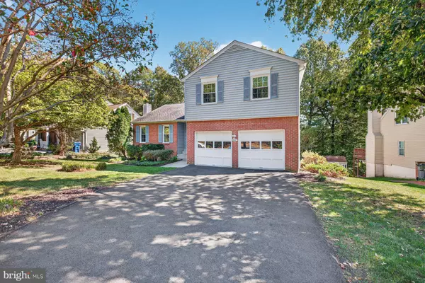 Springfield, VA 22153,8537 HOOES RD