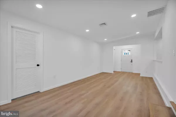 Woodbury Heights, NJ 08097,311 HOLLY AVE