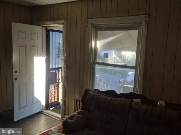 Baltimore, MD 21229,3302 W FRANKLIN ST