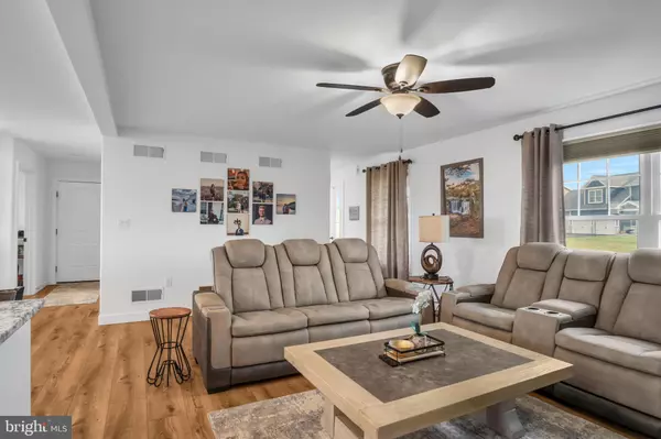 Shippensburg, PA 17257,902 SOUTHWOOD DRIVE