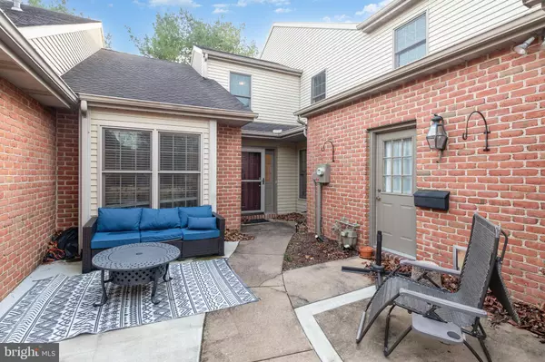 Hershey, PA 17033,104 CAMBRIDGE DR