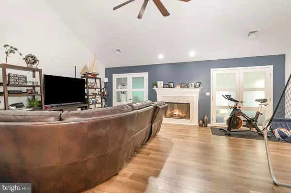 Hershey, PA 17033,104 CAMBRIDGE DR