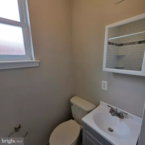 Philadelphia, PA 19130,2217 SPRING GARDEN ST #FRONT