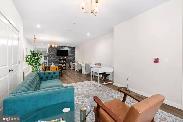 Haddonfield, NJ 08033,24 TANNER ST