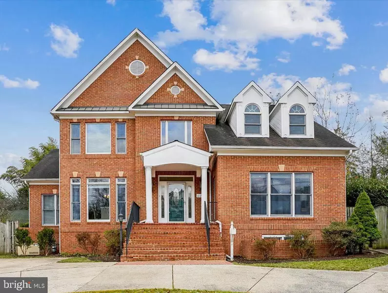 5704 MAIDEN LN, Bethesda, MD 20817