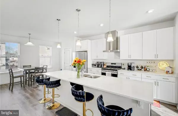 Fredericksburg, VA 22405,423 HONEYBERRY LN