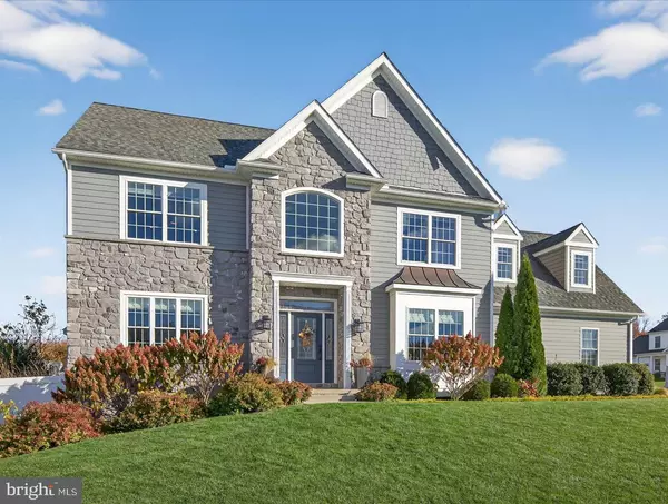 311 ECKER DR, Lititz, PA 17543