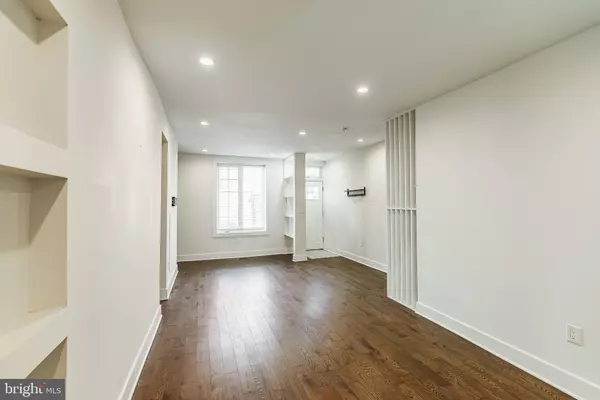 Philadelphia, PA 19146,1331 S DOVER ST