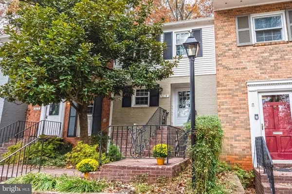 Springfield, VA 22152,7619 TIVERTON DR